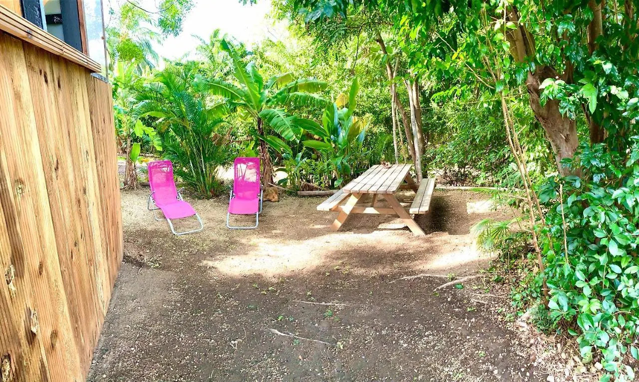 Holiday home Lodge Colibris: Panoramic Sea and Mountain Views near Caribbean Beach Le Carbet