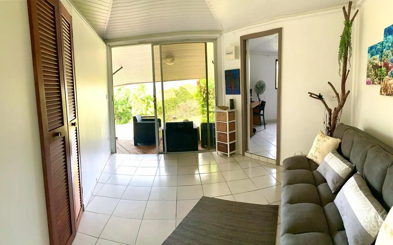 Lodge Colibris: Panoramic Sea and Mountain Views near Caribbean Beach Le Carbet Holiday home