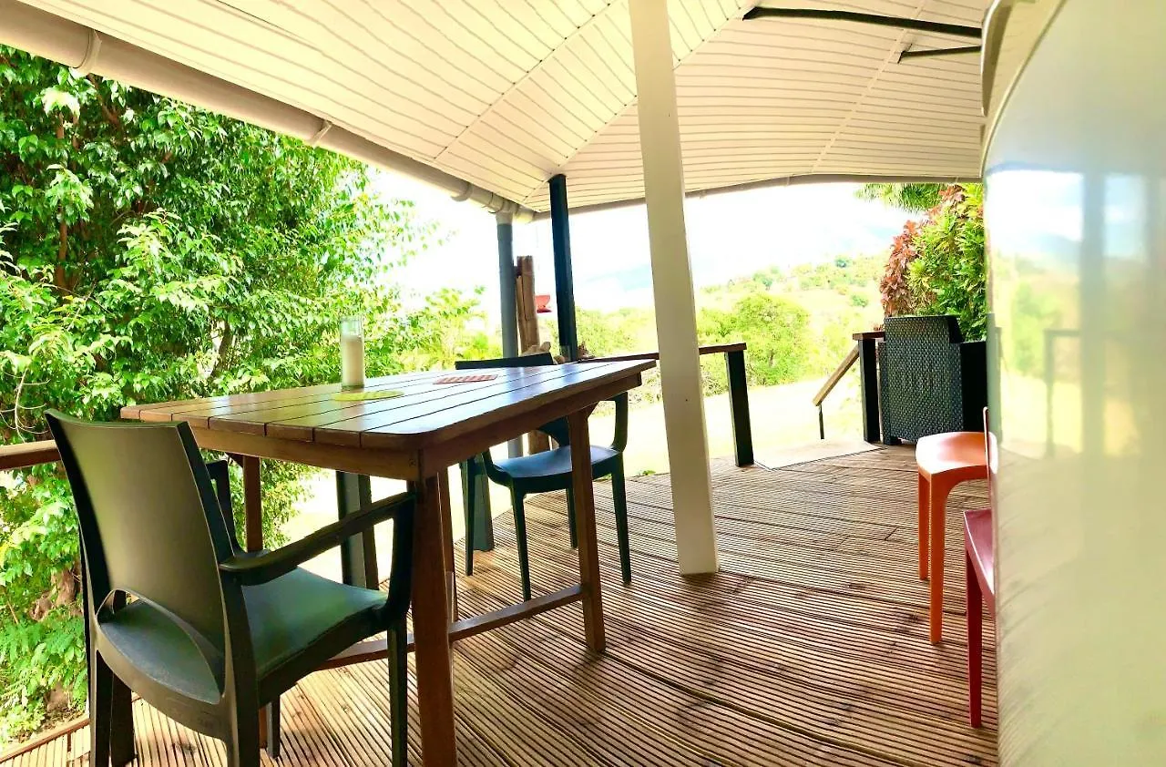 Holiday home Lodge Colibris: Panoramic Sea and Mountain Views near Caribbean Beach Le Carbet