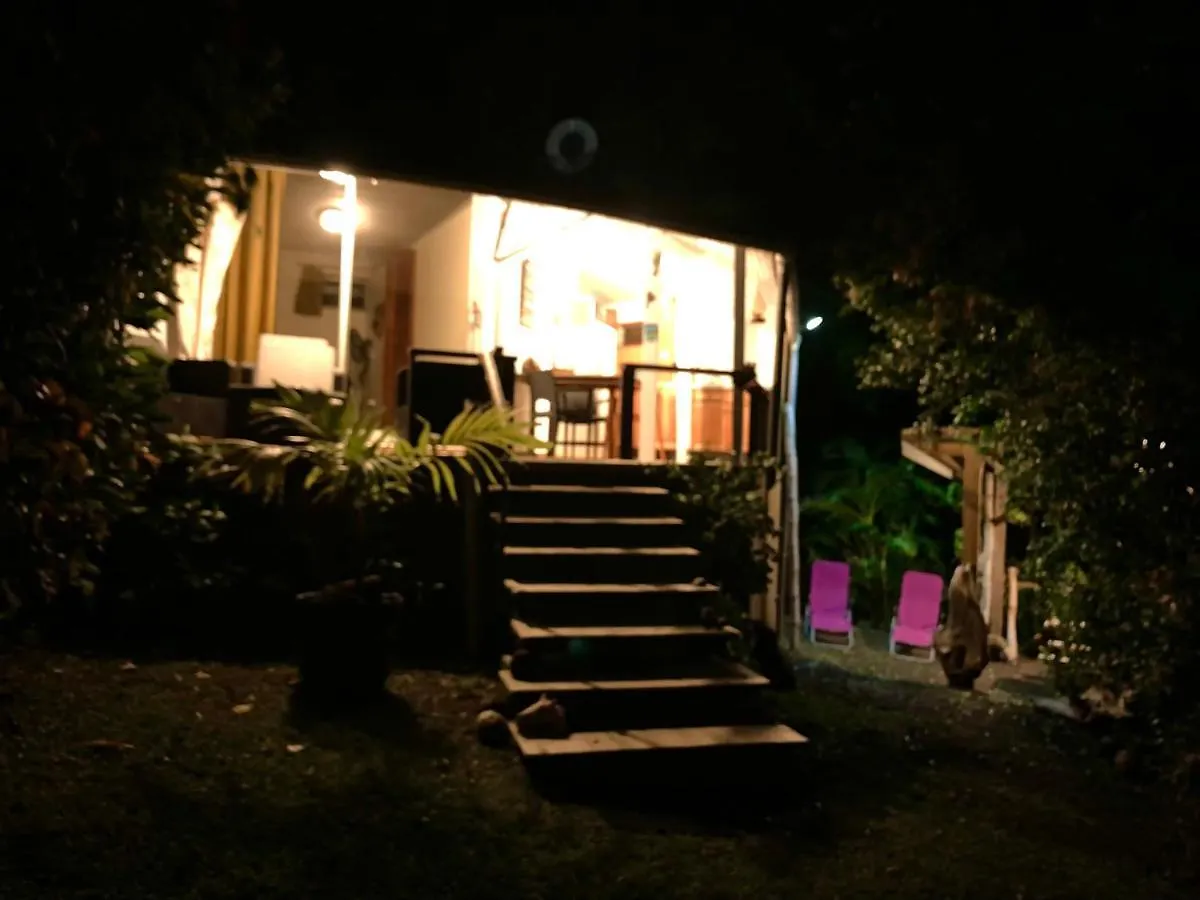 Holiday home Lodge Colibris: Panoramic Sea and Mountain Views near Caribbean Beach Le Carbet